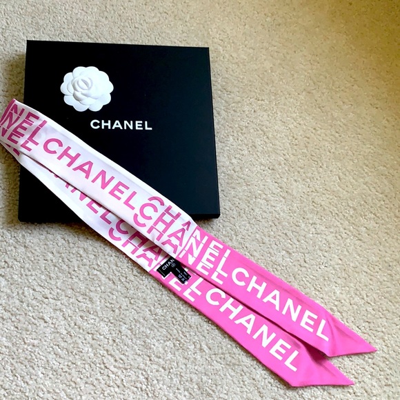 CHANEL 21S collection Slim Bandeau scarf
